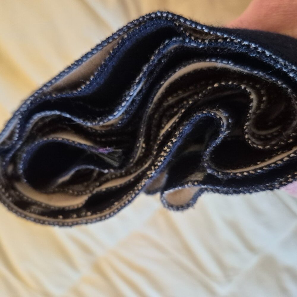 Italian Cashmere & Silk Scarf/Shawl - Picture 5 of 7